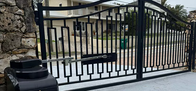Swing Gate Opener with Keypad Stoney Creek
